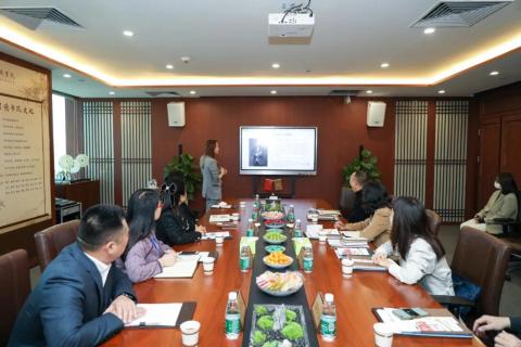 罗湖区人大常委副主任谭会茹一行莅临星欧娱乐调研